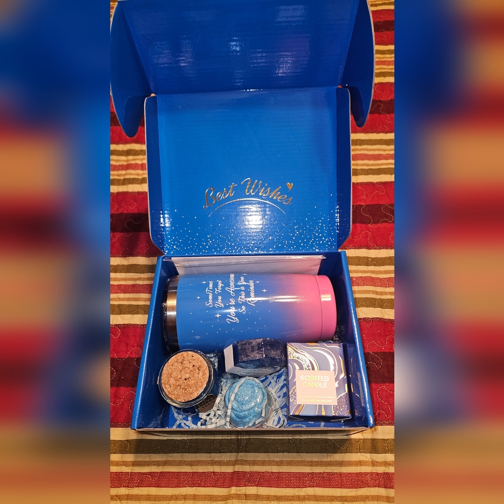 NWOT Blue/Pink Tumbler Gift Set